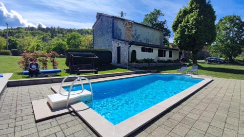 Krkuz Villa | Pet-Friendly Retreat at Kuća za Odmor Veljko i Ida