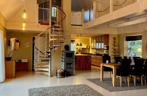 Borrby Villa | Peaceful Villa with Beach Access, Jacuzzi, Sauna, Outdoor Kitchen & Conservatory