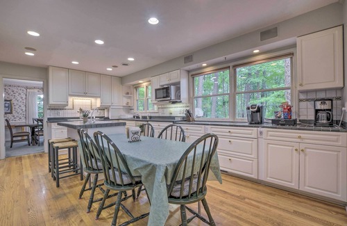 Durham House | Tranquil Durham Retreat with Scenic Pond and Deck