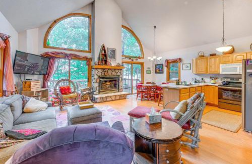Lac du Flambeau House | Relaxing White Sand Lake House with Child-Friendly Amenities