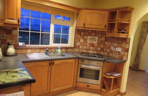 Caragh Cottage | Tranquil Retreat with Ocean Views on the Wild Atlantic Way