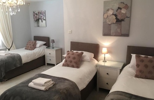 Peacehaven House | Discover Peacehaven Palace: Top-Rated Ocean View Retreat