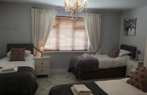 Peacehaven House | Discover Peacehaven Palace: Top-Rated Ocean View Retreat