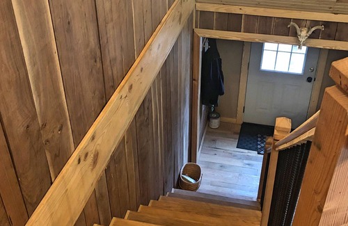 Independence House | Peach Bottom Lodge 3 Bed/3.5 Bath, 11.5 Acres, Deck w/ Hot Tub & Beautiful Views