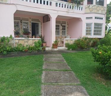 St. George's Apartment | Family-Friendly Escape at PeachBloom Terrace Inn