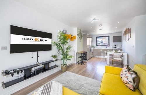 Sudbury Apartment | Family-Friendly Stay at Peacock Energy Wembley, Rated 9.8/10