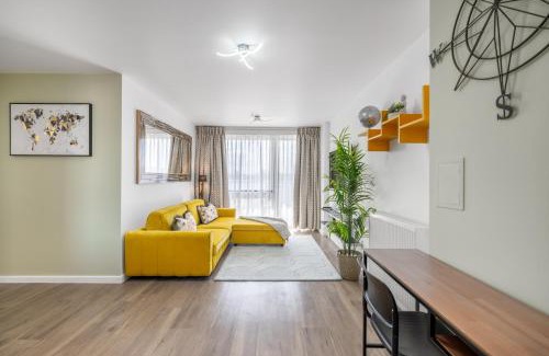 Sudbury Apartment | Family-Friendly Stay at Peacock Energy Wembley, Rated 9.8/10
