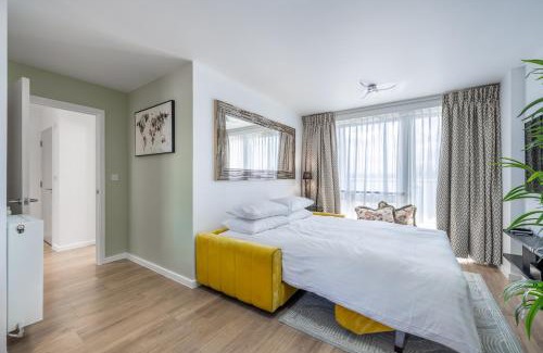 Sudbury Apartment | Family-Friendly Stay at Peacock Energy Wembley, Rated 9.8/10