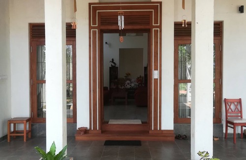 Mihintale Villa | Peacock Garden Villa: Family-Friendly Retreat with Breakfast