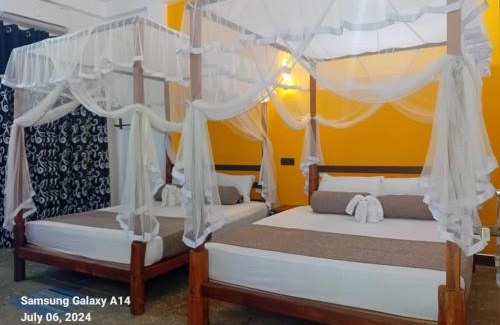 Sevanagala Cabin | Eco-Friendly Getaway at Peacock Riverside Lodge - 10/10 Rated