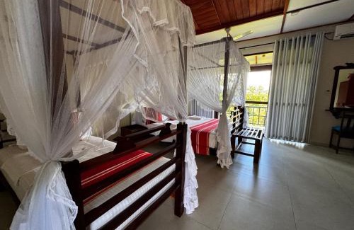 Mirissa House | Peacock Villa: Guest Rated 9.8, Oceanfront Bliss Awaits