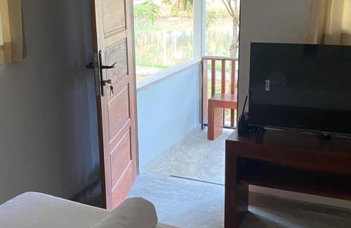 Pinnawala Bed & Breakfast | Pet-Friendly Escape at Peacock Village Pinnawala - 10/10