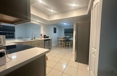 Miramar House | Peak Fun Drive: Pet-Friendly Retreat with Spa and Pool