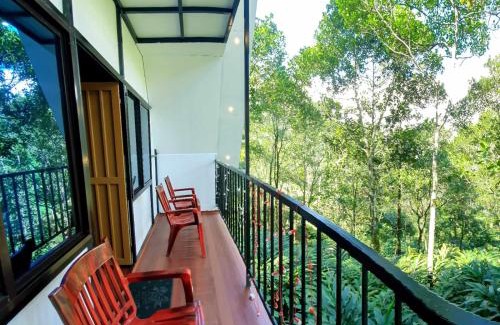 Udumbanchola Hotel | Peak Valley By Hoyestay