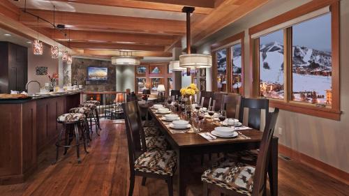 Steamboat Springs House | Discover Family-Friendly Comfort at Peaks Grande Hotel