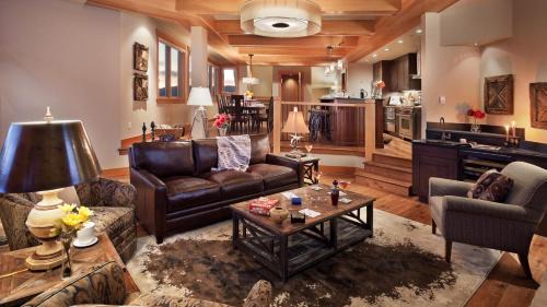 Steamboat Springs House | Discover Family-Friendly Comfort at Peaks Grande Hotel