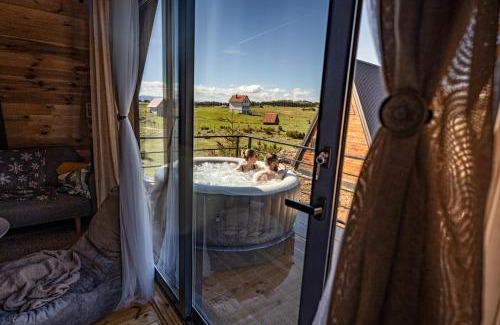 Zabljak Ski Chalet | Experience PeaksView Chalets: Oceanfront Bliss & Spa