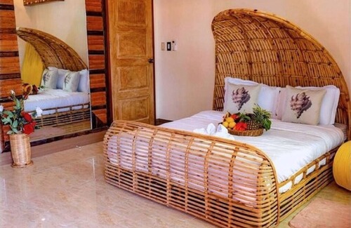 Mimaropa Hotel | Discover Peak View Resort: Family-Friendly & Scenic Getaway