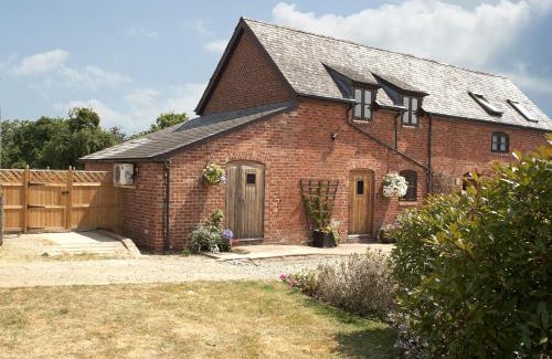 Orleton House | Pet-Friendly Getaway at Pear Tree Cottage, Shropshire