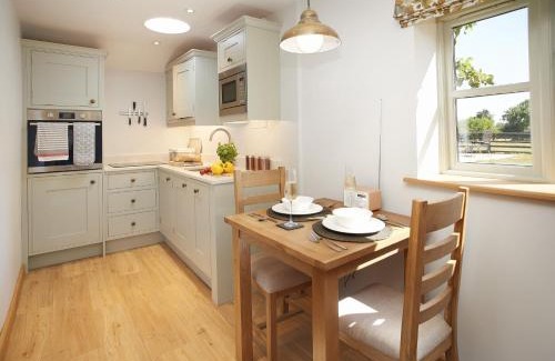 Orleton House | Pet-Friendly Getaway at Pear Tree Cottage, Shropshire