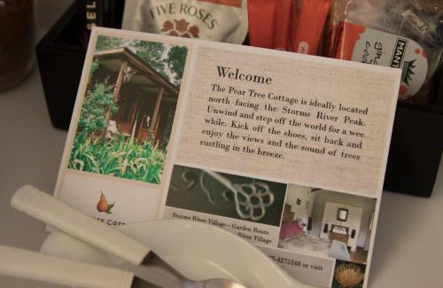 Storms River Ski Chalet | Cozy Pear Tree Cottage: Pet & Child Friendly Retreat