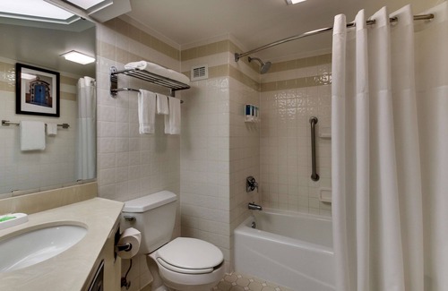 Cape Girardeau Hotel | Guest Rated 9/10 at Pear Tree Inn Cape Girardeau West