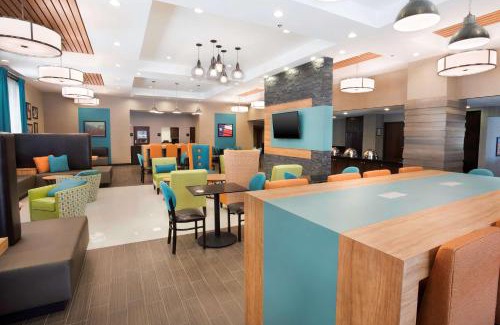 North San Antonio - SAT Hotel | Pet-Friendly Pear Tree Inn Near San Antonio Airport