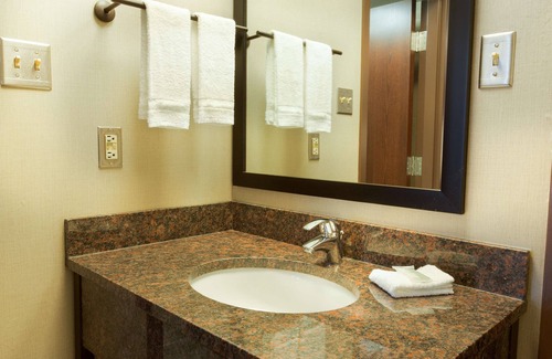 North San Antonio - SAT Hotel | Discover Pear Tree Inn San Antonio Airport - 9.4/10 Rated Stay