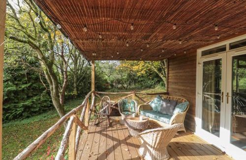 Langport House | Pet-Friendly Pear Tree Lodge: 4-Star Guest Rated Excellence