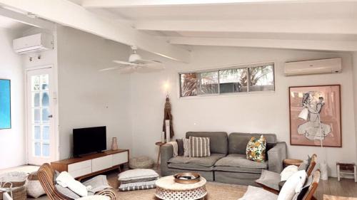 Pearl Beach House | Winter Escape at Pearl Beach Shack - Stay 3 Nights Free!