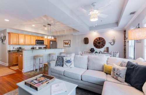 Bluffton House | Discover Pearl of the Promenade: Pet-Friendly Retreat