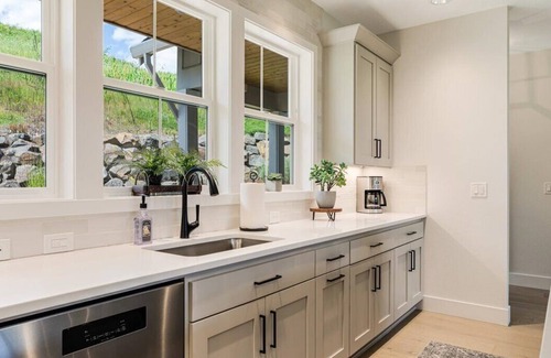 Dundee Villa | Discover Pearl of the Valley: A Gem in Oregon's Wine Country