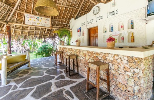 Malindi Marine National Park Villa | Pet-Friendly Pearls and Corals Resort with Pool & Breakfast