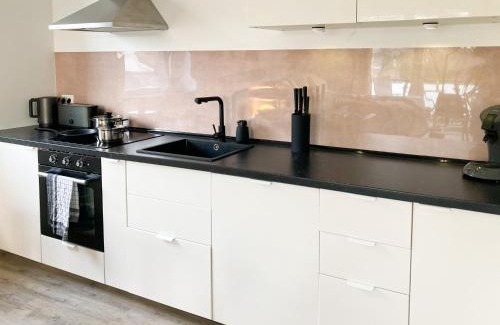 Elten Apartment | Stylish Pearl Apartment with Breakfast Near Niederrhein