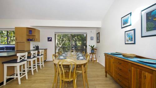 Pearl Beach House | Discover Pearlside: Pet Friendly with Free WiFi & Child Care