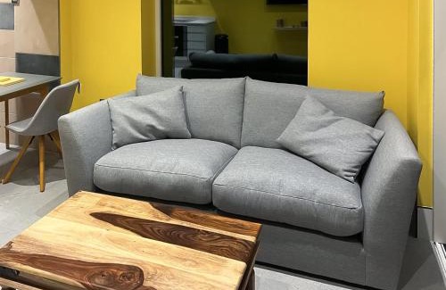 Sheffield House | Pet and Child Friendly Retreat at Peartree Cottage