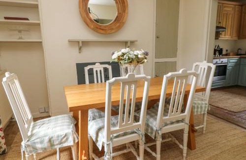 Biddestone House | Peartree