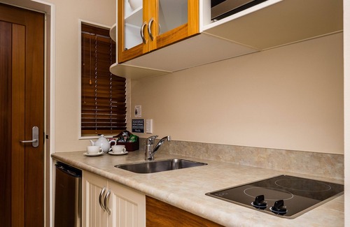 Napier Hotel | Experience Pebble Beach Motor Inn: Top-Rated Comfort & Amenities