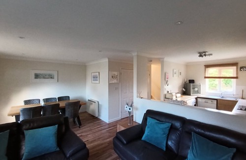 Falmouth Cottage | Pet-Friendly Pebble Cottage at Pendra Loweth - Rated 10/10