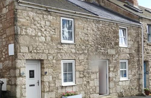 Isle of Portland House | Explore Relaxation at Pebble Reef - A 4-Star Experience