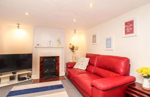 Isle of Portland House | Explore Relaxation at Pebble Reef - A 4-Star Experience