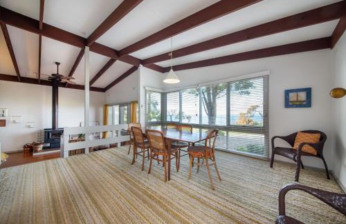 Flinders House | Discover Pebble Views: Pet-Friendly Family Getaway