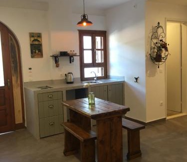 Kioni Apartment | Remarkable Pebbles of Kioni - Guest Rated 10/10 Stay