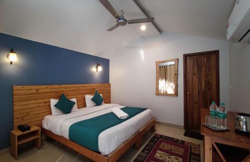 Sirala Resort | Discover Pebbles Resort: Pet-Friendly Getaway with Breakfast
