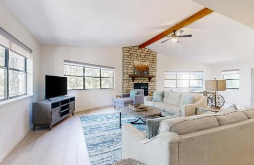 Horseshoe Bay House | Pecan Creek Dream: Family-Friendly Retreat with High Ratings