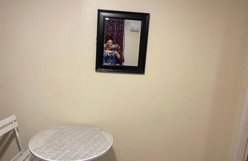 Ampere Apartment | Exceptional Stay at Peculiar 96 - Child Friendly & Rated 10/10