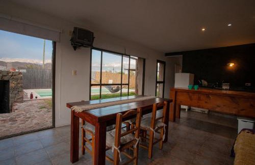 El Challao House | Pet-Friendly Getaway at Pedemonte - Rated 9/10 by Guests