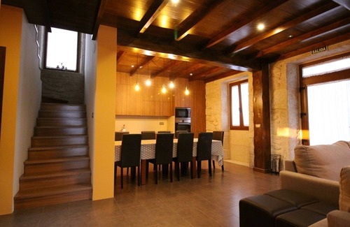 Muros House | Experience PEDRA DO CADRO: Where SEA Meets MOUNTAIN Bliss