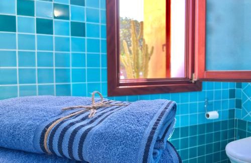 Lu Bagnu Apartment | Oceanfront Vista Mare with Garden & Private Parking