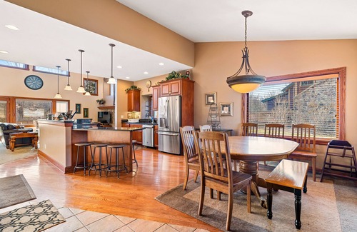 Clymer Condo | Peek'n Peak Clubhome: Guest Rated 10/10 with Spa & Pool